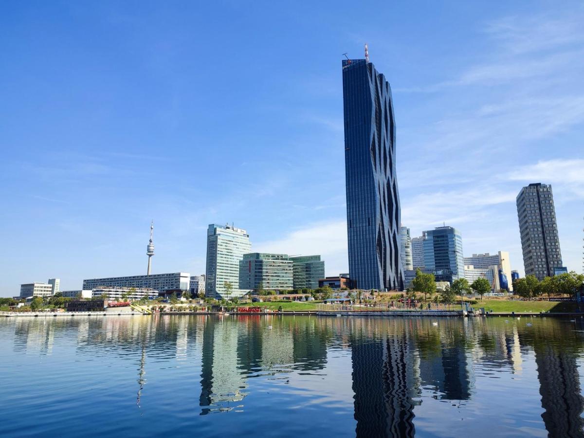 Center ! 2 Stops From The City Center! Viena Exterior foto